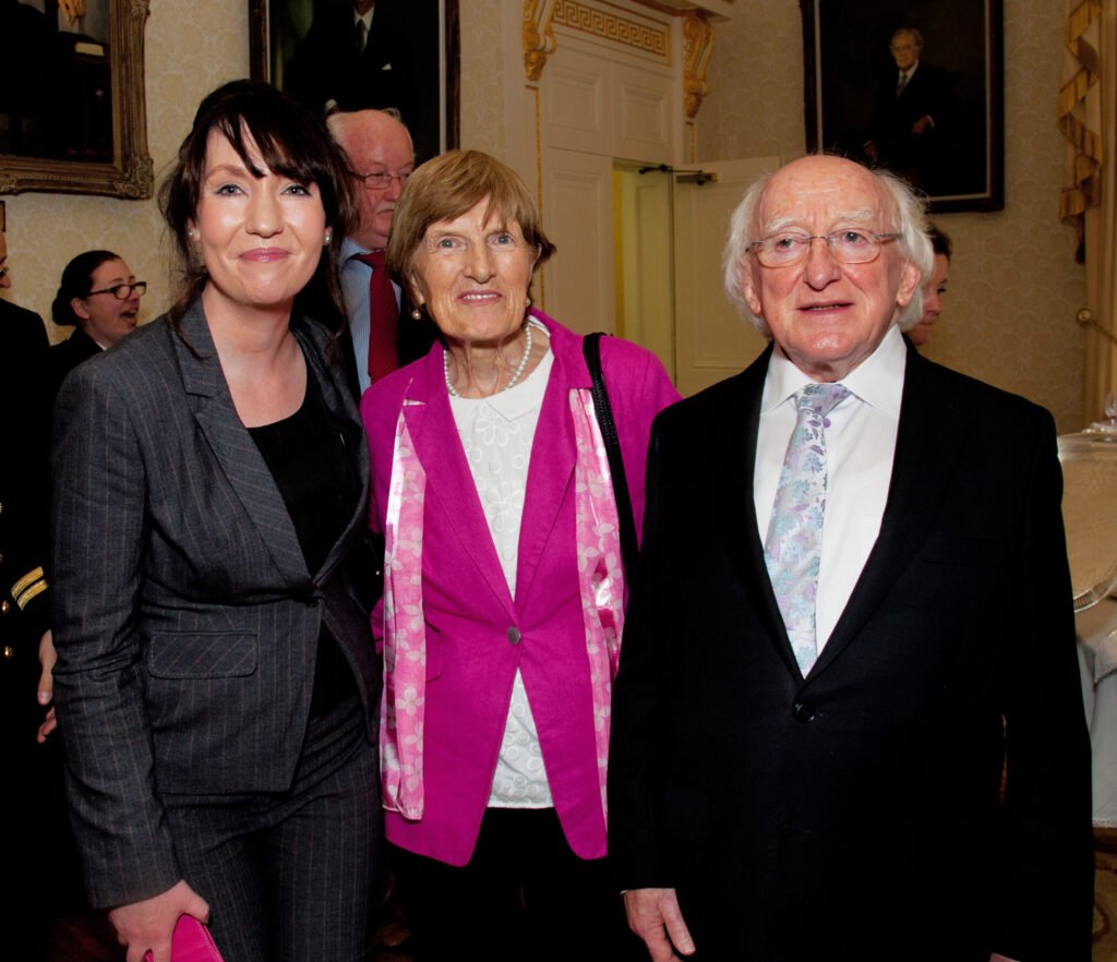 No fee for repro - please credit Paul Sherwood CRAOL - 20th Anniversary. Visit to the Aras by members of CRAOL.