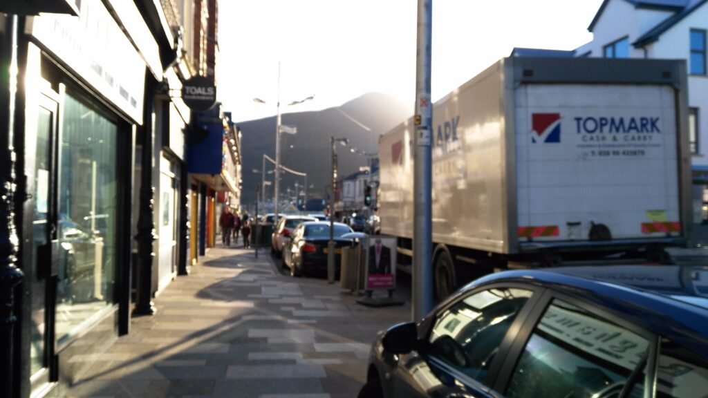 Stopping for lunch in Newcastle before climbing Wee Binnian